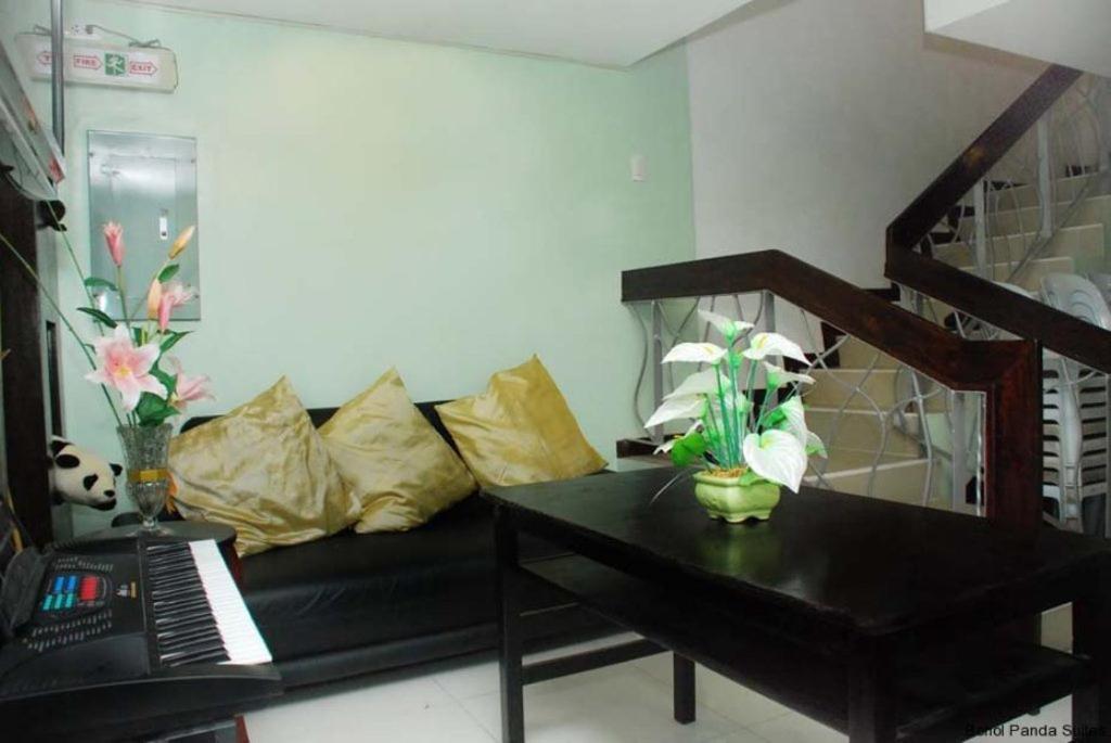 Panda Tea Garden Suites Tagbilaran Extérieur photo